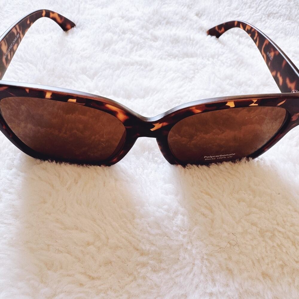 Jack Dark Tortoise Brown Square Sunglasses - Picture 4 of 12